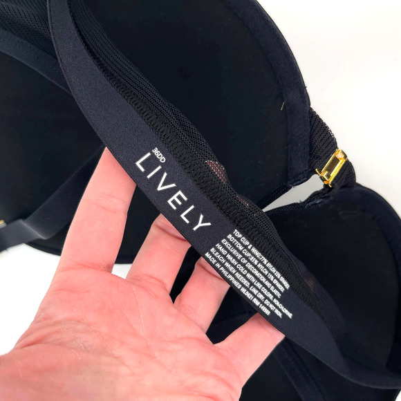 NWOT Lively The Front Close No-Wire Bra Black Size 36DD Wireless Comfortable - Picture 14 of 16